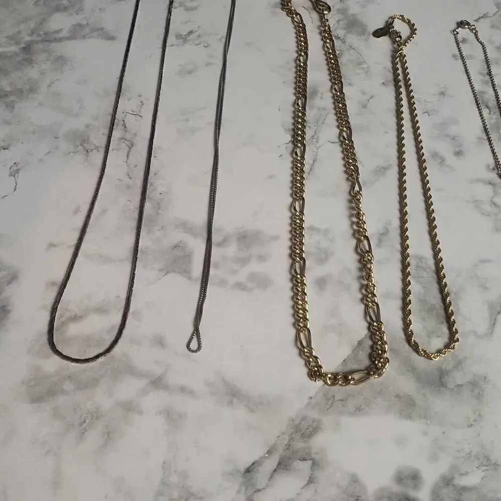 ‎Vintage Necklace Chains Bundle